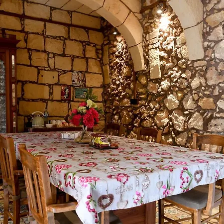 Il-barrag Traditional Nocleg ze śniadaniem