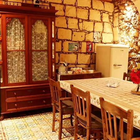 Nocleg ze śniadaniem Il-barrag Traditional