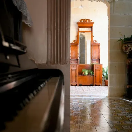 Nocleg ze śniadaniem Il-barrag Traditional Nadur