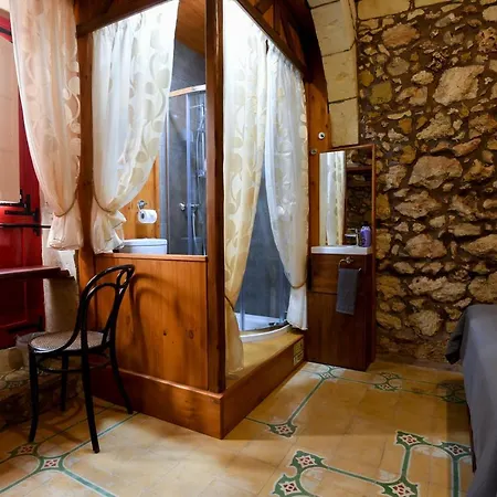Il-barrag Traditional Nocleg ze śniadaniem Nadur